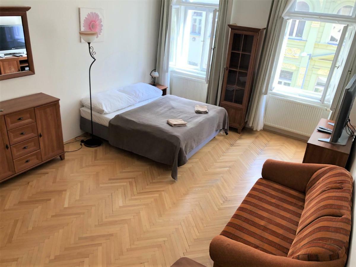 Zahrebska 4* Praga