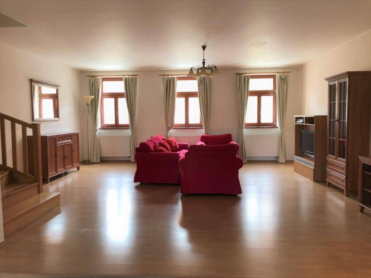 Zahrebska 4* Praga